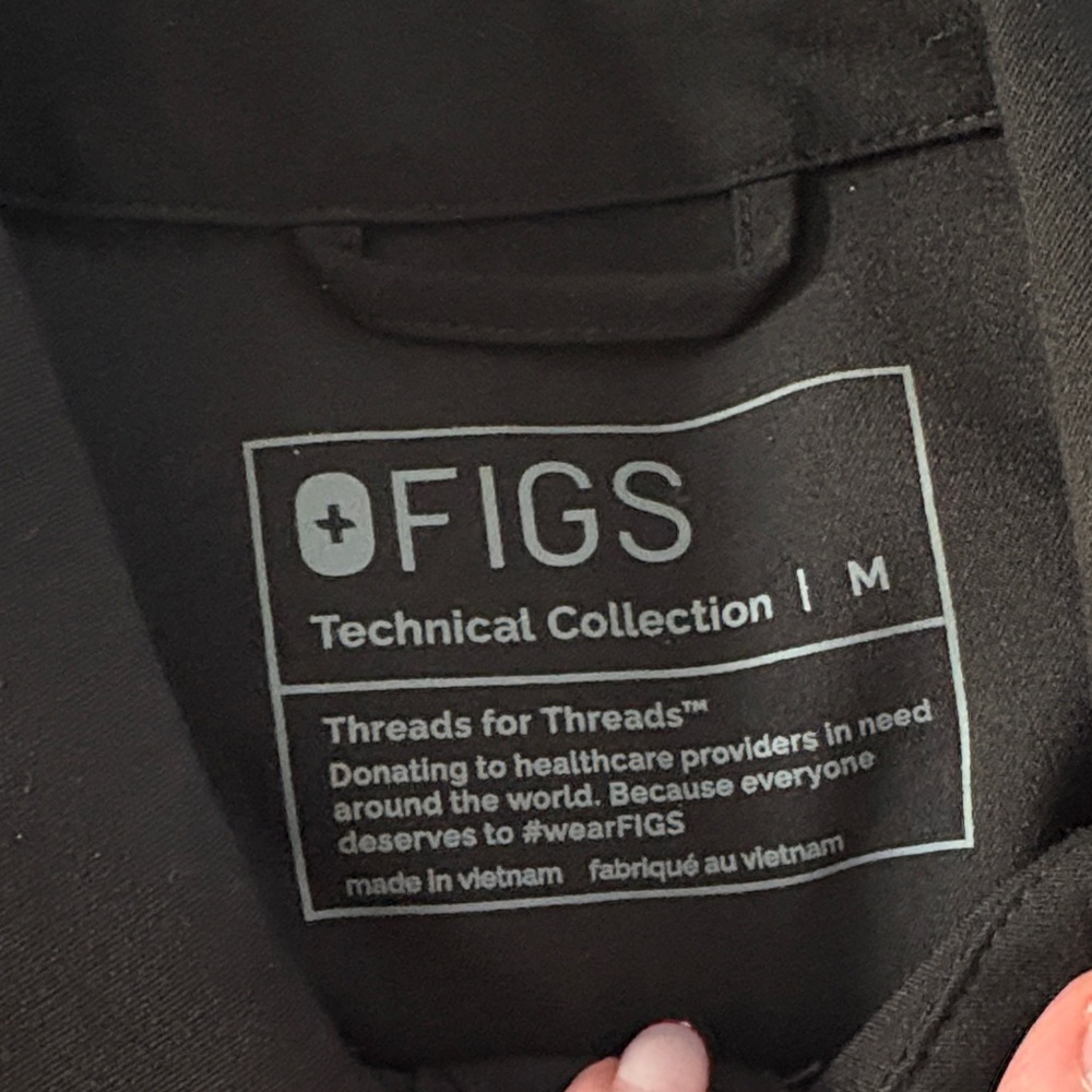 Figs long sleeve scrub top - Picture 2 of 3